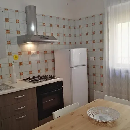Lido Apartment *